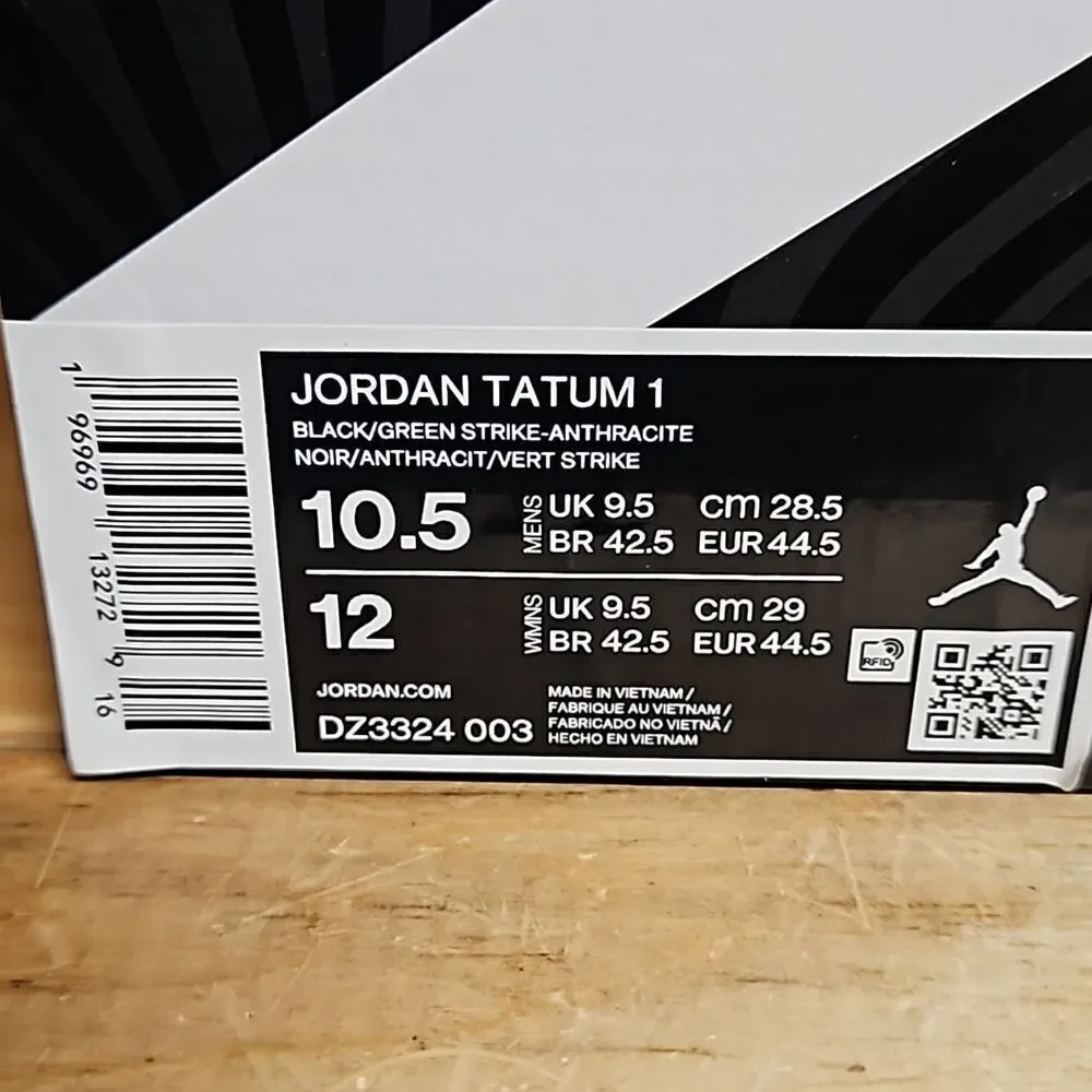 Nike Jordan Tatum 1 Size 10.5 Black Green Celtics Basketball Shoe DZ3324-003